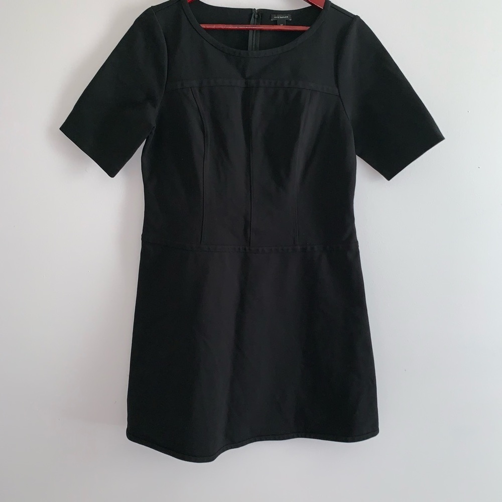 Ann Taylor Black StretchShort Sleeve  Dress